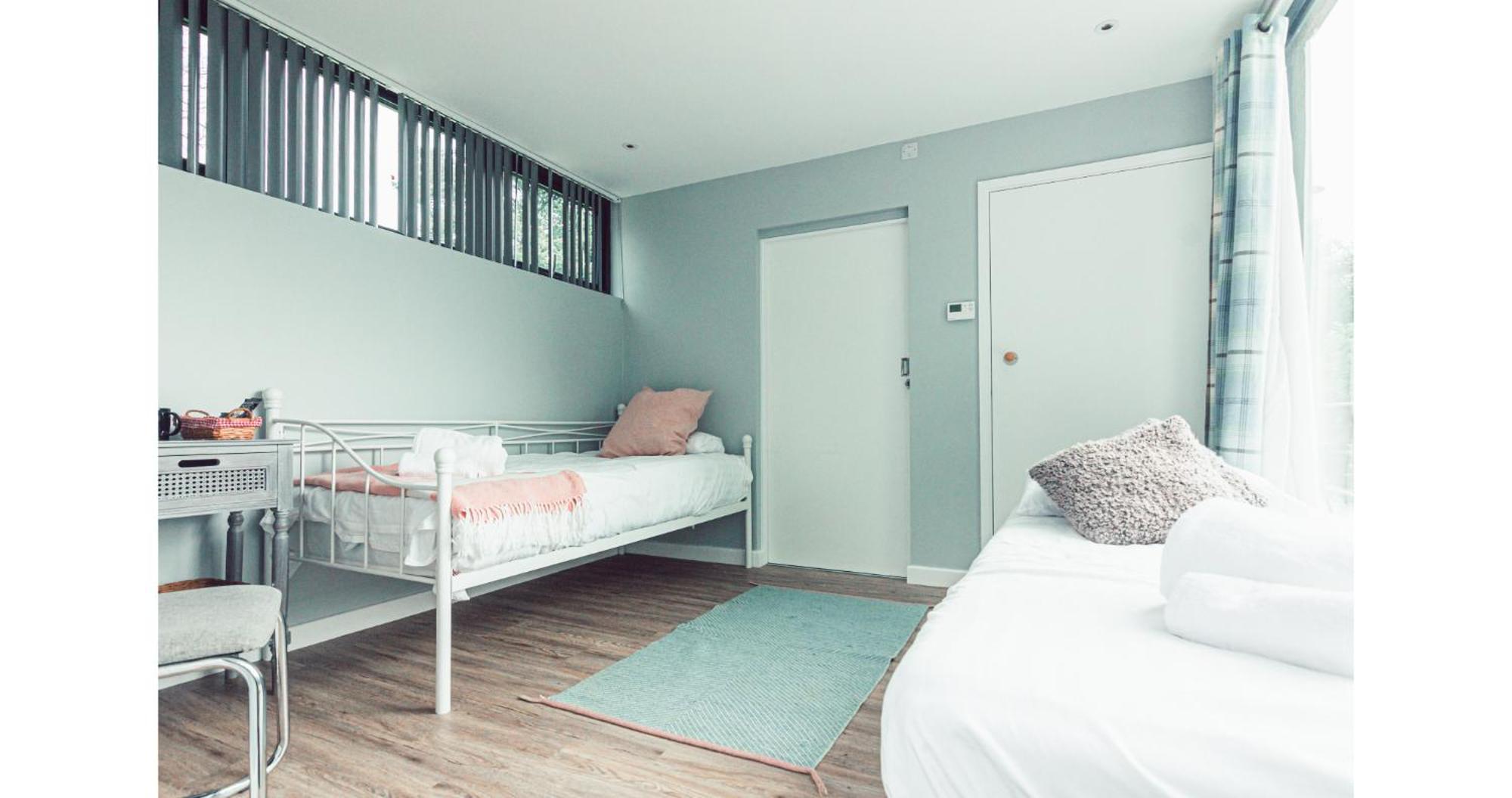 Clophill Eco Lodges 部屋 写真